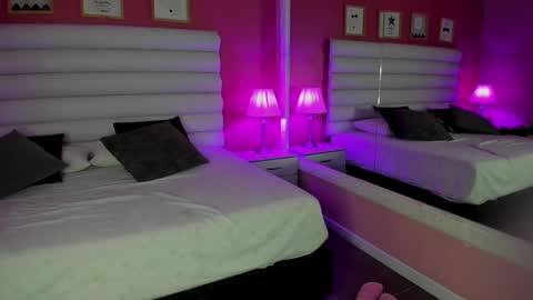 hilary_tailor online show from 11, 9, 2025