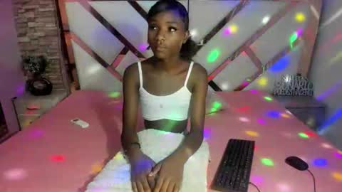 Snapshot of hilary_tsx chatting on 30, 5, 2026 Hilary online show from 30, 5, 2026