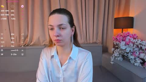 Tris  online show from 2, 12, 2025