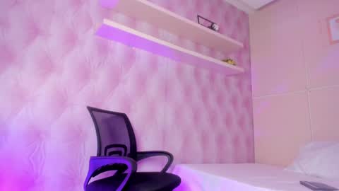 Snapshot of hillary_banks__ chatting on 31, 1, 2025 Hillary online show from 31, 1, 2025