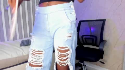 Snapshot of hillary_banks__ chatting on 15, 2, 2025 Hillary online show from 15, 2, 2025