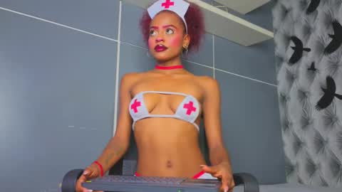 Snapshot of hillary_banks__ chatting on 30, 10, 2025 Hillary online show from 30, 10, 2025