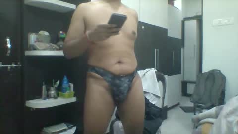 Snapshot of himanshukkkkkk chatting on 14, 4, 2026 himanshukkkkkk online show from 14, 4, 2026