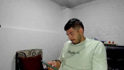 Hi moreno online show from 1, 2, 2025