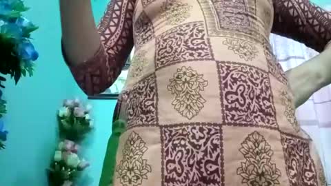 Snapshot of himuhimu22 chatting on 15, 1, 2025 himuhimu22 online show from 15, 1, 2025