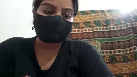 Snapshot of himuhimu22 chatting on 26, 10, 2025 himuhimu22 online show from 26, 10, 2025