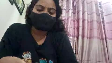 Snapshot of himuhimu22 chatting on 28, 10, 2025 himuhimu22 online show from 28, 10, 2025