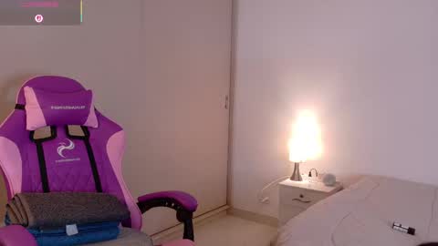 H A N N A H online show from 15, 11, 2025