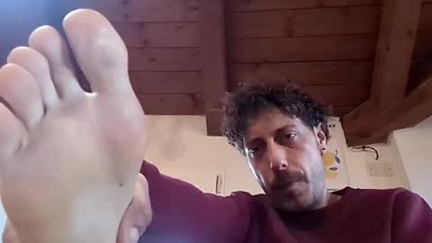 hitmenoww online show from 21, 4, 2026