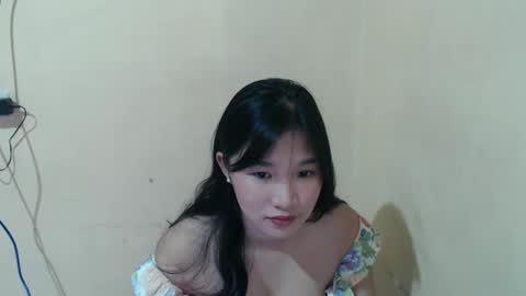 Snapshot of hoelykalea chatting on 1, 5, 2026 Kalea3 online show from 1, 5, 2026