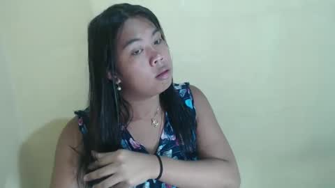 Snapshot of hoelylayla chatting on 16, 5, 2026 Layla3 online show from 16, 5, 2026