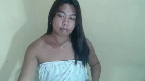Snapshot of hoelylayla chatting on 19, 5, 2026 Layla3 online show from 19, 5, 2026