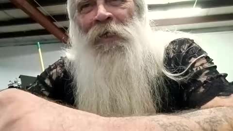 Snapshot of hogschlong63 chatting on 26, 10, 2025 Hogschlong63 online show from 26, 10, 2025