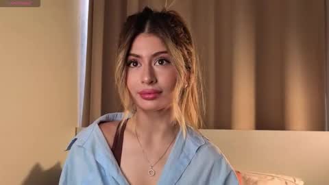 Snapshot of holayoula chatting on 25, 9, 2025 Moni Monica online show from 25, 9, 2025