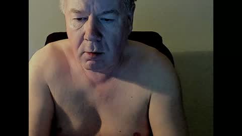 Snapshot of holgerhb53 chatting on 2, 2, 2025 Holger online show from 2, 2, 2025