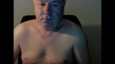 Snapshot of holgerhb53 chatting on 2, 2, 2025 Holger online show from 2, 2, 2025