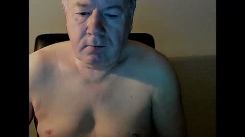 Snapshot of holgerhb53 chatting on 4, 2, 2025 Holger online show from 4, 2, 2025