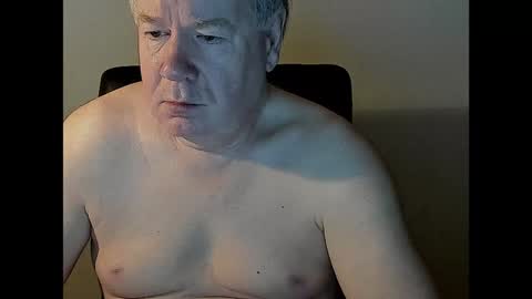 Snapshot of holgerhb53 chatting on 5, 2, 2025 Holger online show from 5, 2, 2025