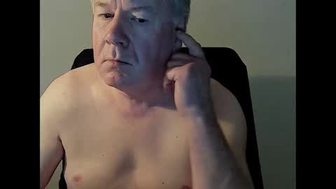 Snapshot of holgerhb53 chatting on 13, 2, 2025 Holger online show from 13, 2, 2025
