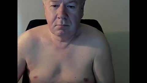 Snapshot of holgerhb53 chatting on 25, 2, 2025 Holger online show from 25, 2, 2025