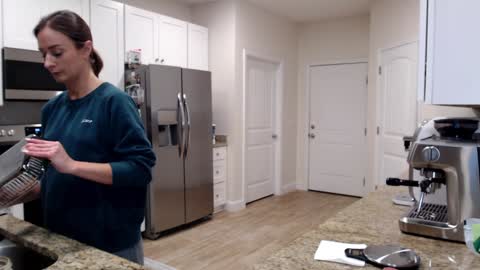 Holi Hurricane online show from 9, 1, 2026