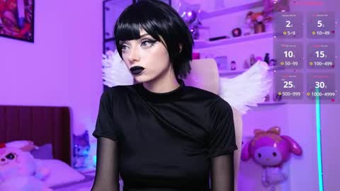 Snapshot of holliwould_ chatting on 22, 5, 2026 Holli online show from 22, 5, 2026
