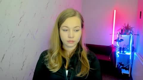 Holly online show from 30, 11, 2025