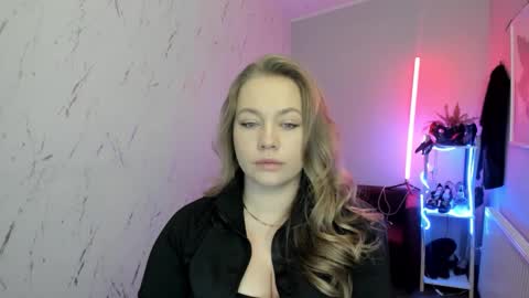 Holly online show from 12, 1, 2026