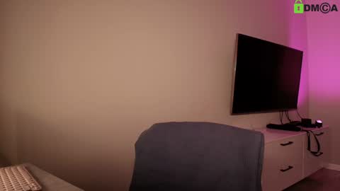 Snapshot of hollyextra chatting on 20, 11, 2025 hollyextra online show from 20, 11, 2025