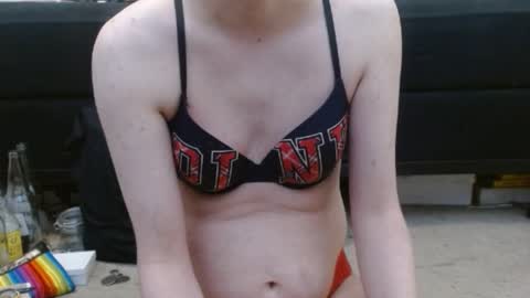 Holly Hawkes online show from 1, 2, 2025