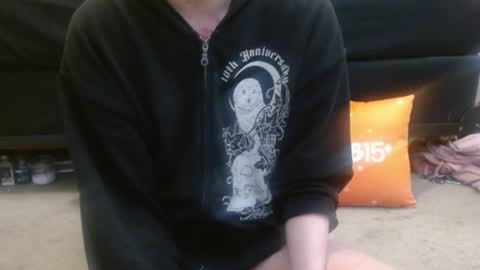 Snapshot of hollyhawkes chatting on 25, 4, 2026 Holly Hawkes online show from 25, 4, 2026