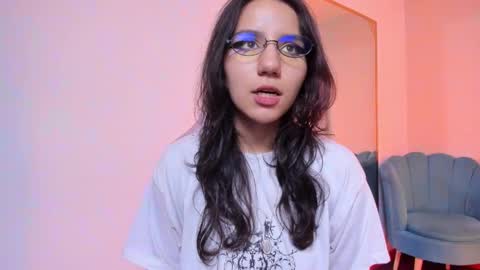 hollypeach_ online show from 22, 3, 2026