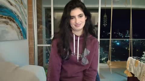 hollyshit_ online show from 25, 10, 2025