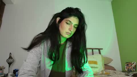 Snapshot of hollyshit_ chatting on 2, 7, 2026 hollyshit_ online show from 2, 7, 2026