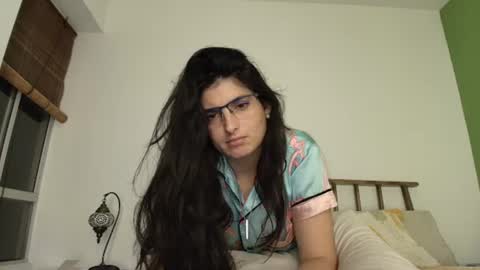 Snapshot of hollyshit_ chatting on 18, 7, 2026 hollyshit_ online show from 18, 7, 2026