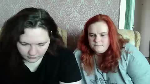 HollyXEva online show from 14, 4, 2026