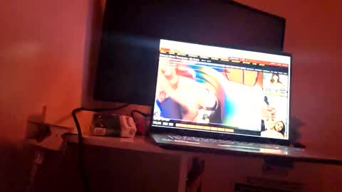 holtsteelxx6 online show from 30, 4, 2026