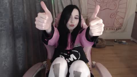 Snapshot of holy420loly chatting on 6, 2, 2025 Ho Lee Sheet online show from 6, 2, 2025