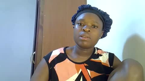 holy_ebony online show from 18, 5, 2026