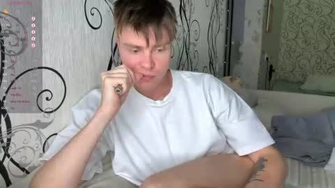 Snapshot of holy_eggs_00 chatting on 24, 6, 2026 holy_eggs_00 online show from 24, 6, 2026
