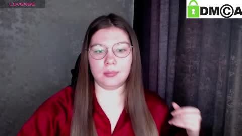 Welcome guys  Pleasure to see you all here  My name is MichaelaTip menu is active Private is open  online show from 18, 2, 2026
