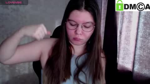 Welcome guys  Pleasure to see you all here  My name is MichaelaTip menu is active Private is open  online show from 20, 2, 2026