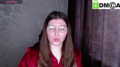 Welcome guys  Pleasure to see you all here  My name is MichaelaTip menu is active Private is open  online show from 2, 3, 2026