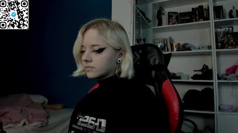 Snapshot of holy_mistresss chatting on 9, 1, 2026 holy_mistresss online show from 9, 1, 2026