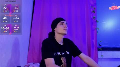 Snapshot of holy_taby_ chatting on 11, 1, 2025 online show from 11, 1, 2025