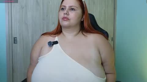 Snapshot of holybeauty_ chatting on 2, 5, 2026 Jam online show from 2, 5, 2026