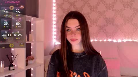 Snapshot of holymiax chatting on 1, 10, 2025 Mia online show from 1, 10, 2025