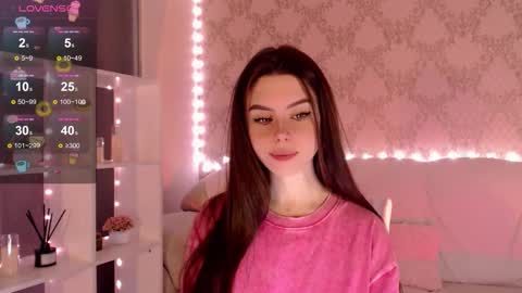 Snapshot of holymiax chatting on 9, 10, 2025 Mia online show from 9, 10, 2025