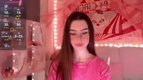 Snapshot of holymiax chatting on 1, 11, 2025 Mia online show from 1, 11, 2025