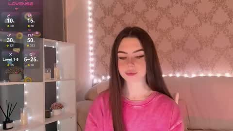 Snapshot of holymiax chatting on 20, 11, 2025 Mia online show from 20, 11, 2025